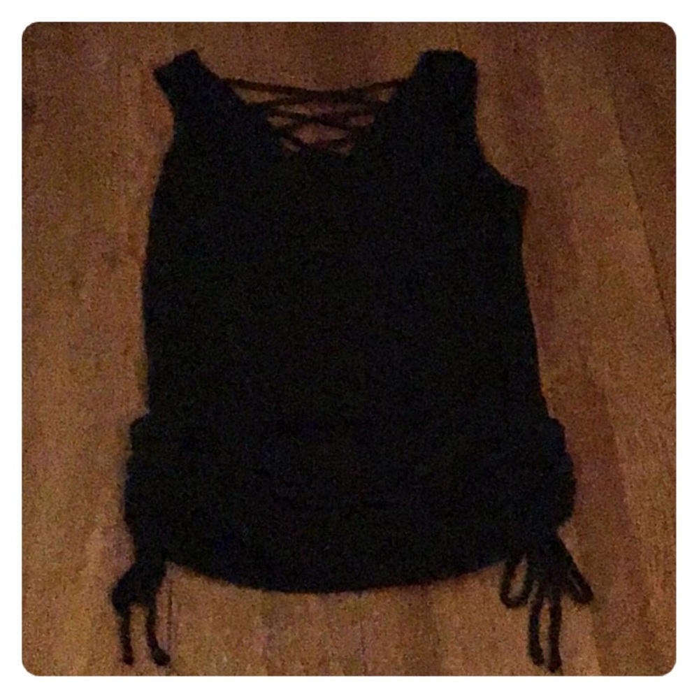 Woman’s tank top size medium